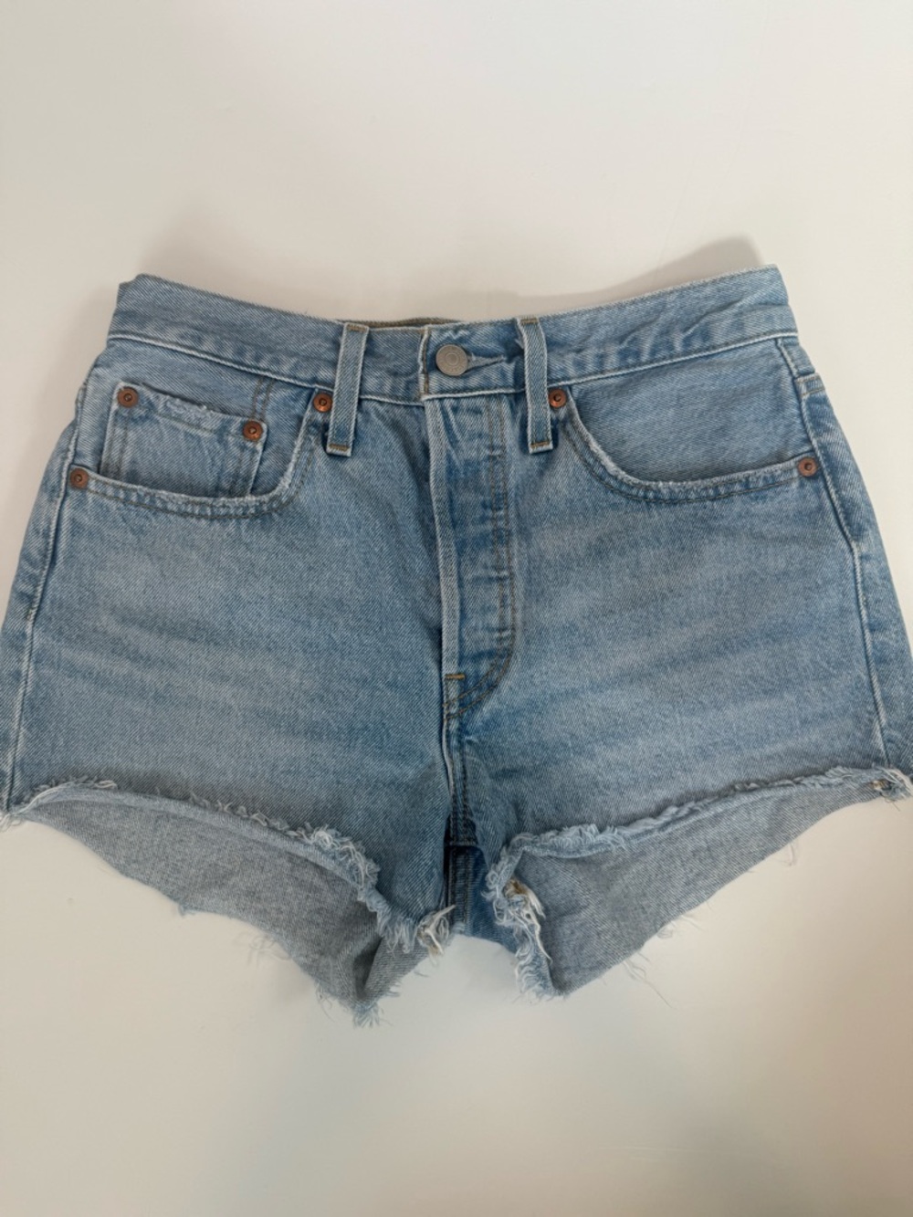 Levi’s 501 Shorts Size 26